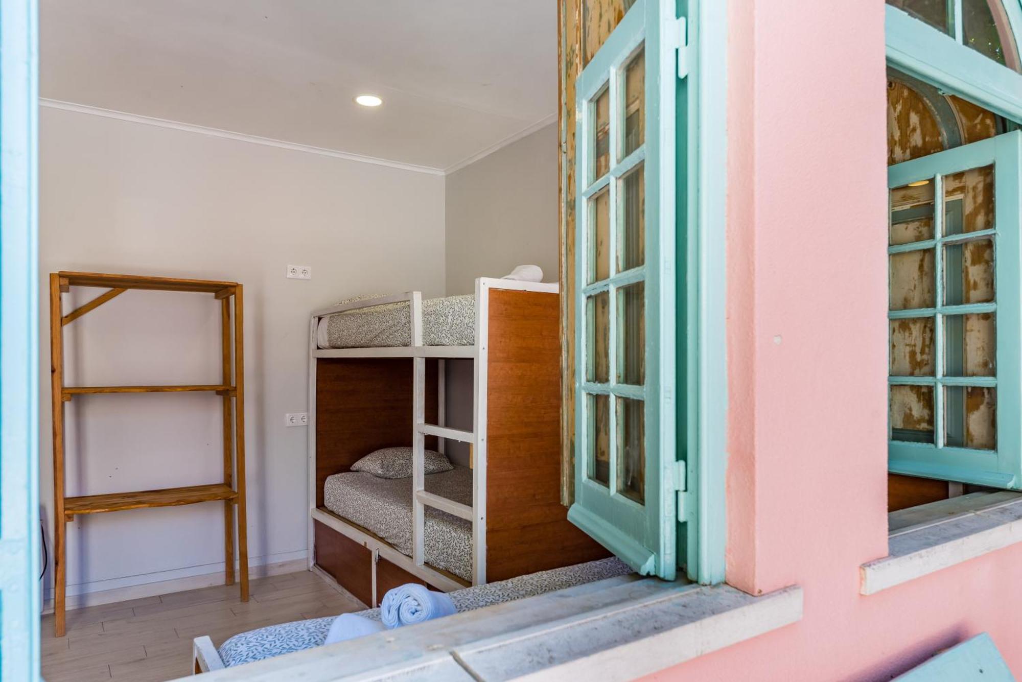 Kali Vice Surf Villa กอสตา ดา กาปาริกา ภายนอก รูปภาพ