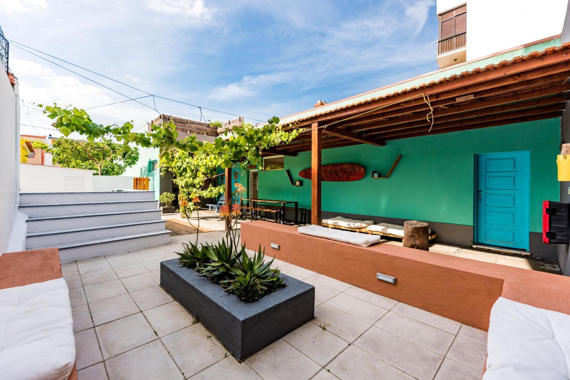 Kali Vice Surf Villa กอสตา ดา กาปาริกา ภายนอก รูปภาพ