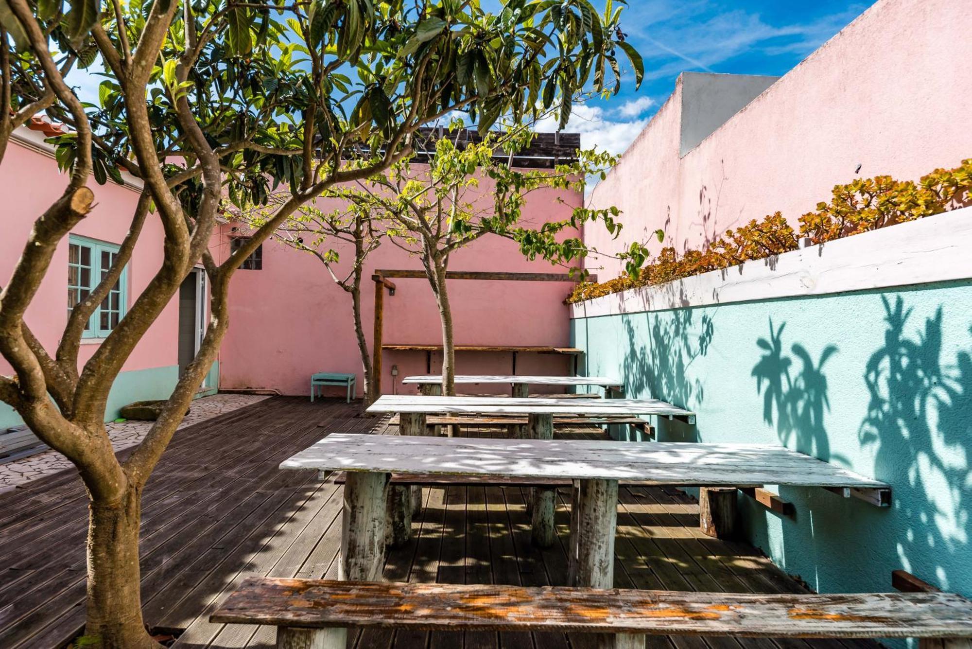 Kali Vice Surf Villa กอสตา ดา กาปาริกา ภายนอก รูปภาพ