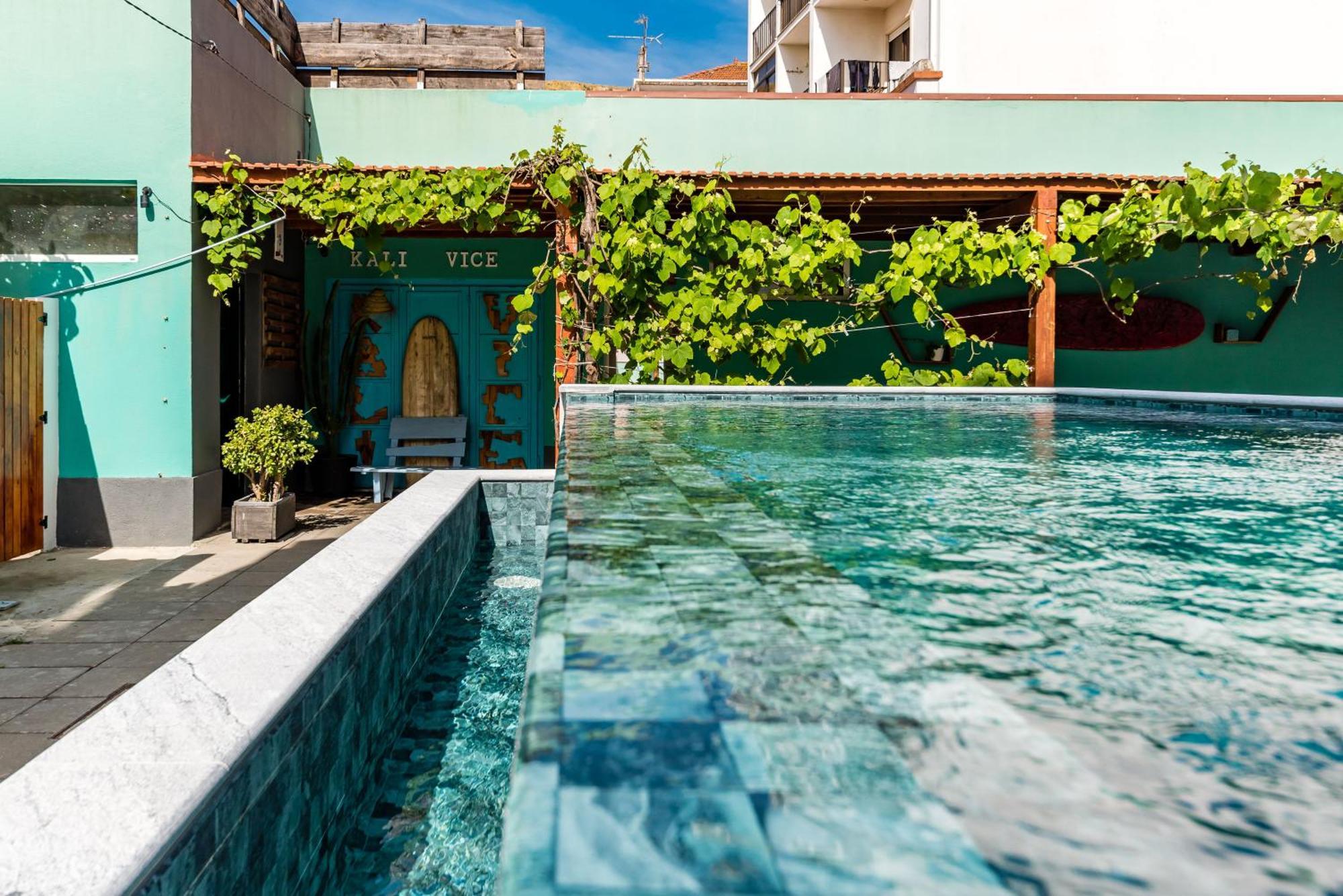 Kali Vice Surf Villa กอสตา ดา กาปาริกา ภายนอก รูปภาพ