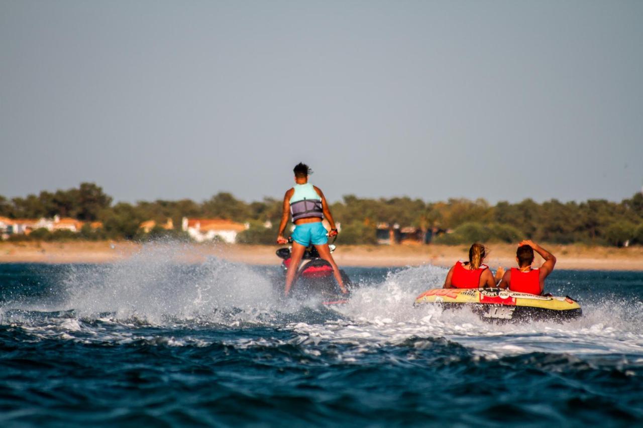Kali Vice Surf Villa กอสตา ดา กาปาริกา ภายนอก รูปภาพ